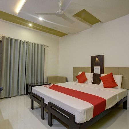 Oyo 39568 Alekha Gateway Hotel Sirsi Bagian luar foto