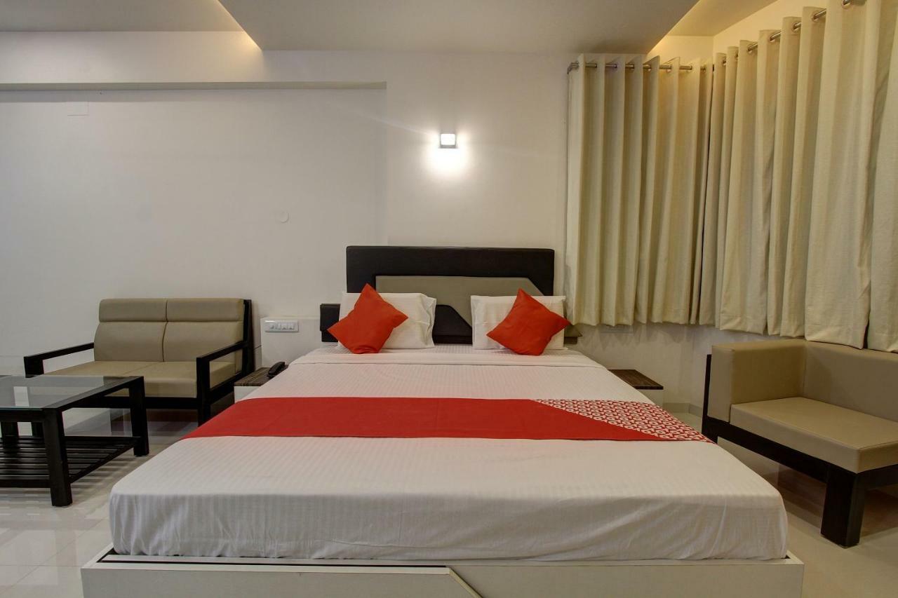 Oyo 39568 Alekha Gateway Hotel Sirsi Bagian luar foto