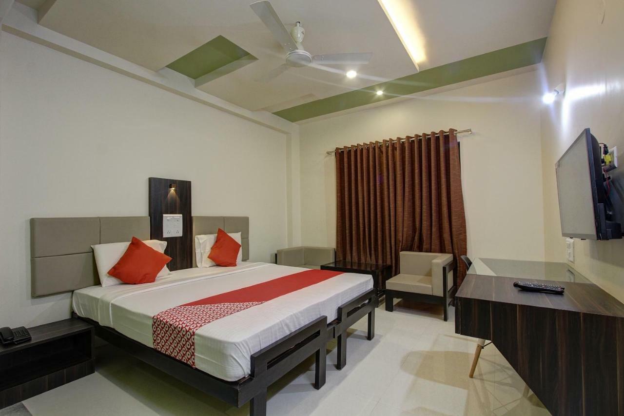 Oyo 39568 Alekha Gateway Hotel Sirsi Bagian luar foto
